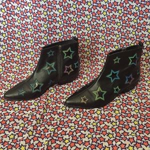 Reflective Star YRU Pointed-Toe Ankle Boots